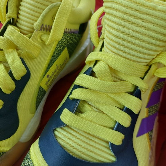 NWT Adidas Yellow Sneakers MEN Sz 7 Marquee BOOST LOW Basketball ( Bag D) - Picture 2 of 7